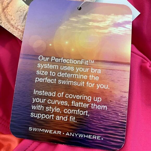 Coco Rave Women's One Piece Bra Sized Swimsuit NWT Size Medium - Picture 12 of 12